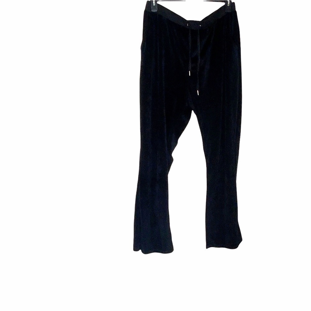 White MARK black plus sized velour pants. 3Xl